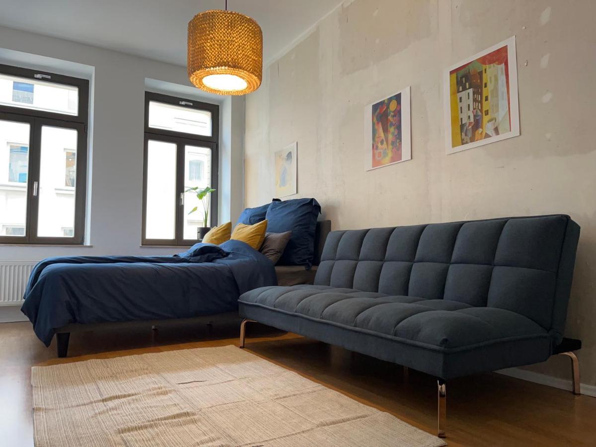 Stilvoller Altbau Mit Balkon - 10 Min To Center Apartment Leipzig Luaran gambar